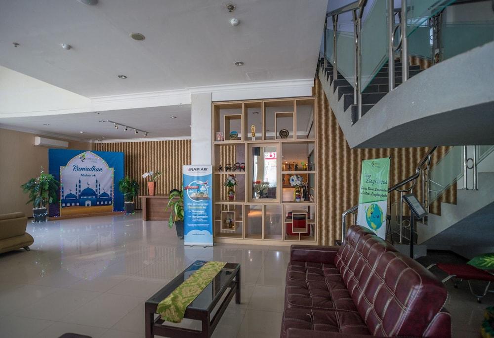Royal Park Hotel Samarinda Exterior foto